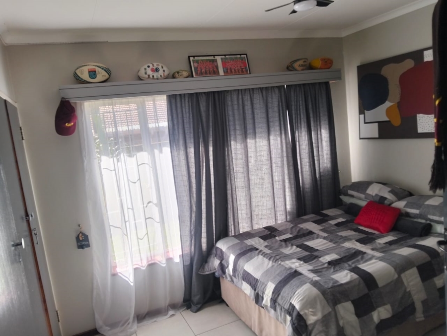 2 Bedroom Property for Sale in Flamwood North West